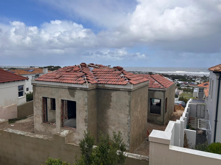 3 Bedroom Property for Sale in Berghof Western Cape